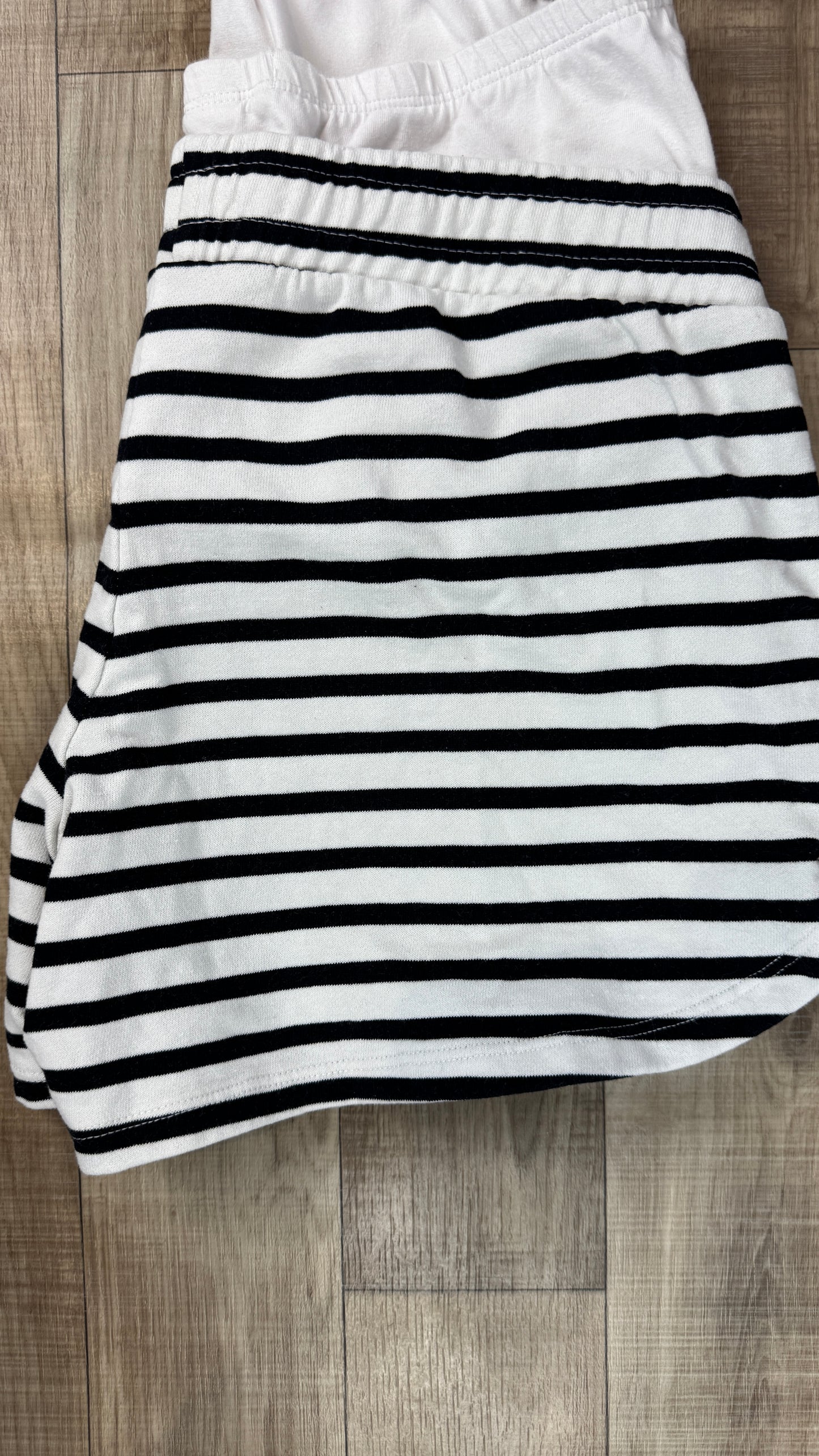 MEDIUM - Short H&M
