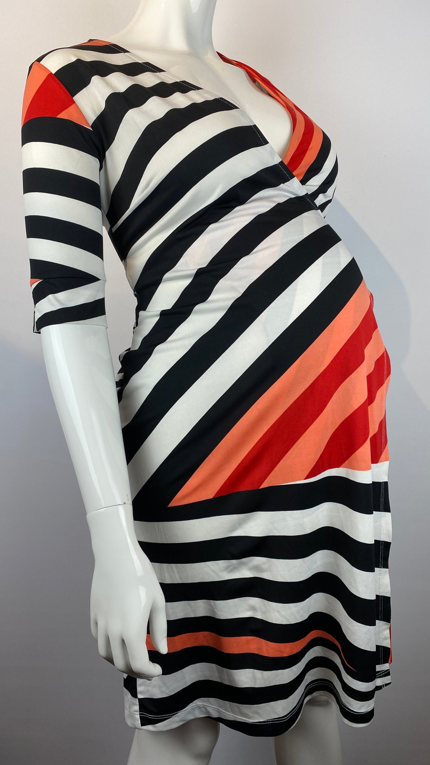 XSMALL - Robe Thyme Maternité. Convient aussi pour l’allaitement. Très douce et extensible. On aime le coloris!