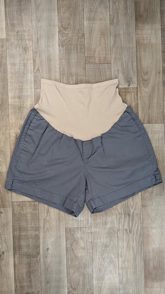 TAILLE 8 - Short Old Navy
