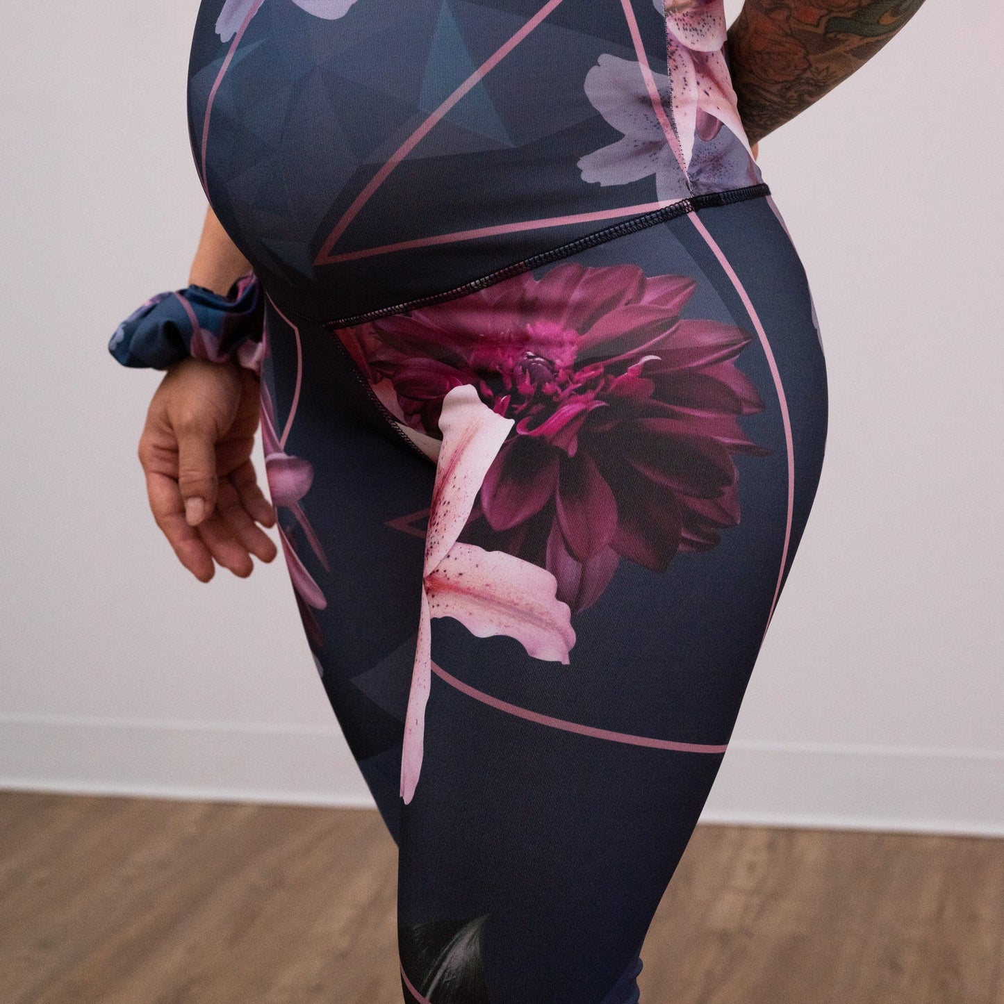 4U Maternity - Legging long fleurs (NEUF)