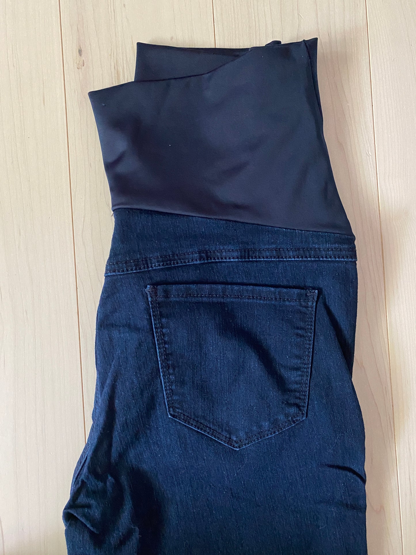 SMALL - Short Insisder