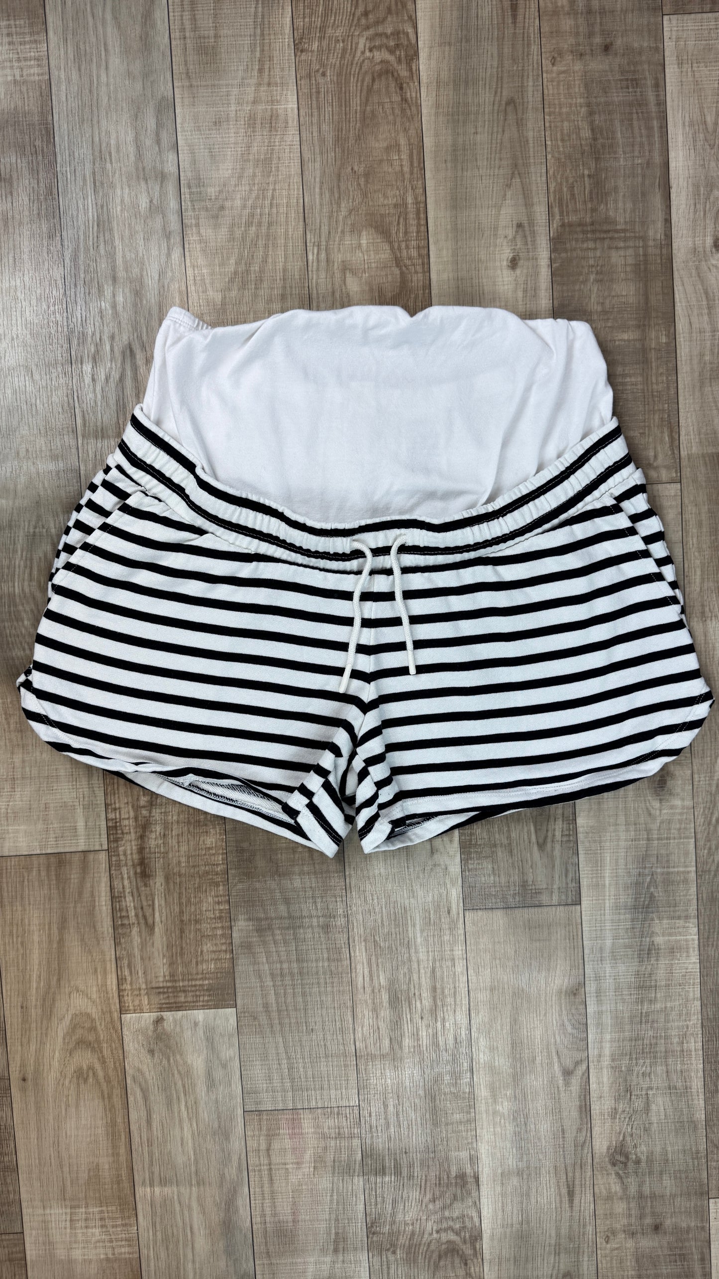MEDIUM - Short H&M