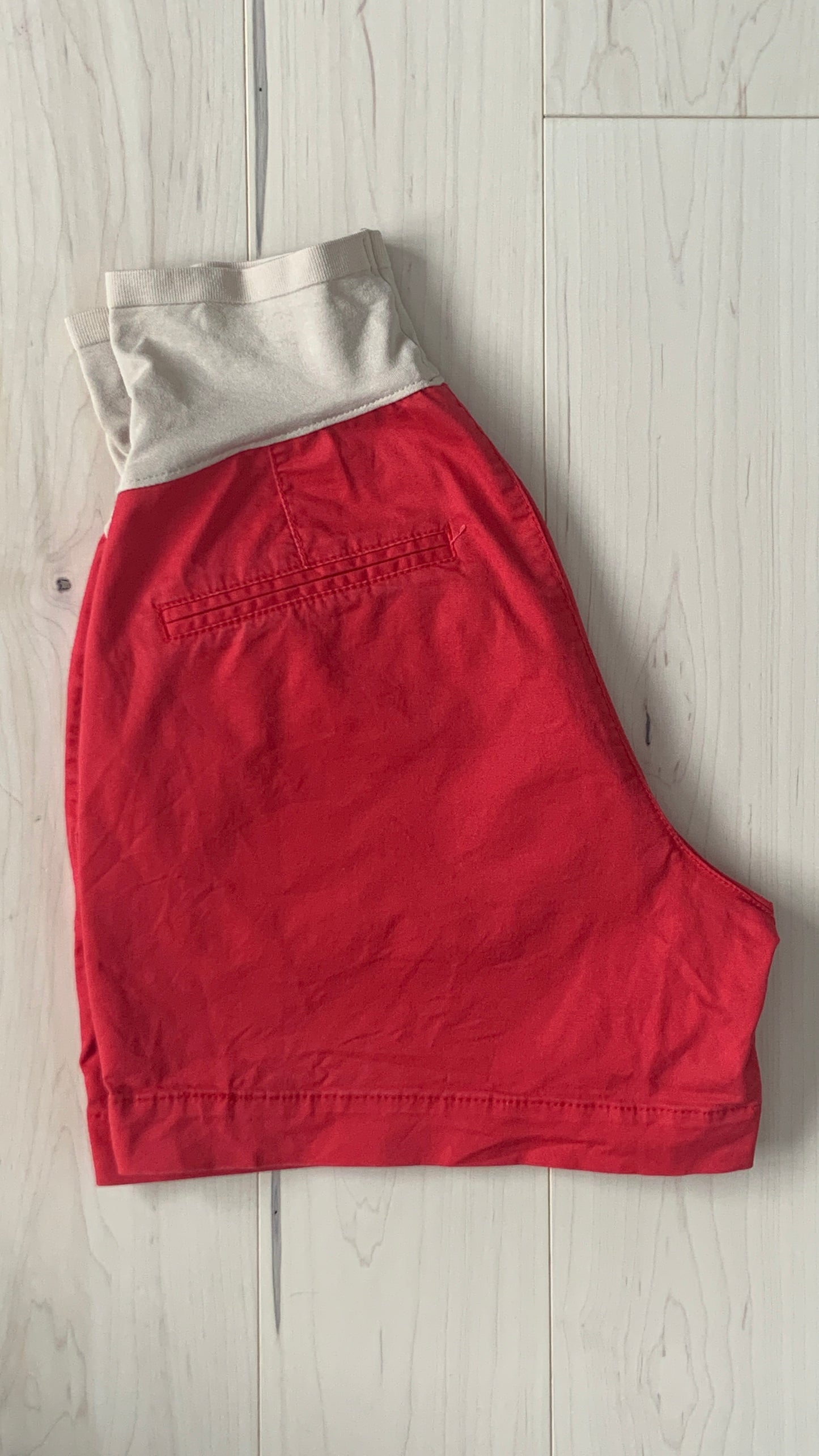 TAILLE 4 - Short Old Navy